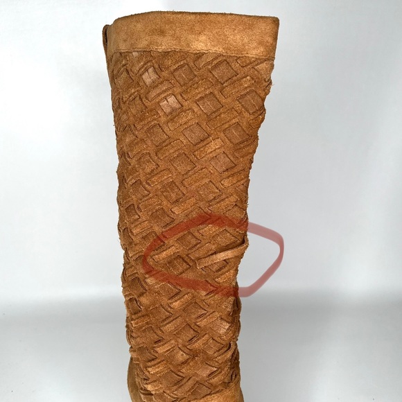 UGG Australia Arroyo Weave Suede Platform Boot, Dark Chestnut Size 9 - Picture 5 of 9